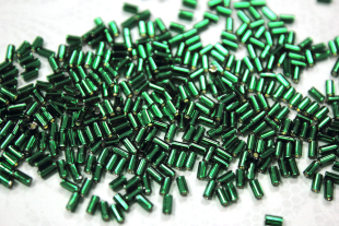Бисер Япония BUGLE 3мм 10 г 0036 яр.зеленый